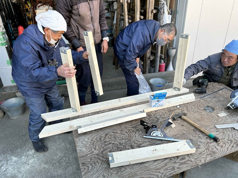 仕事道具の梯子を手作り